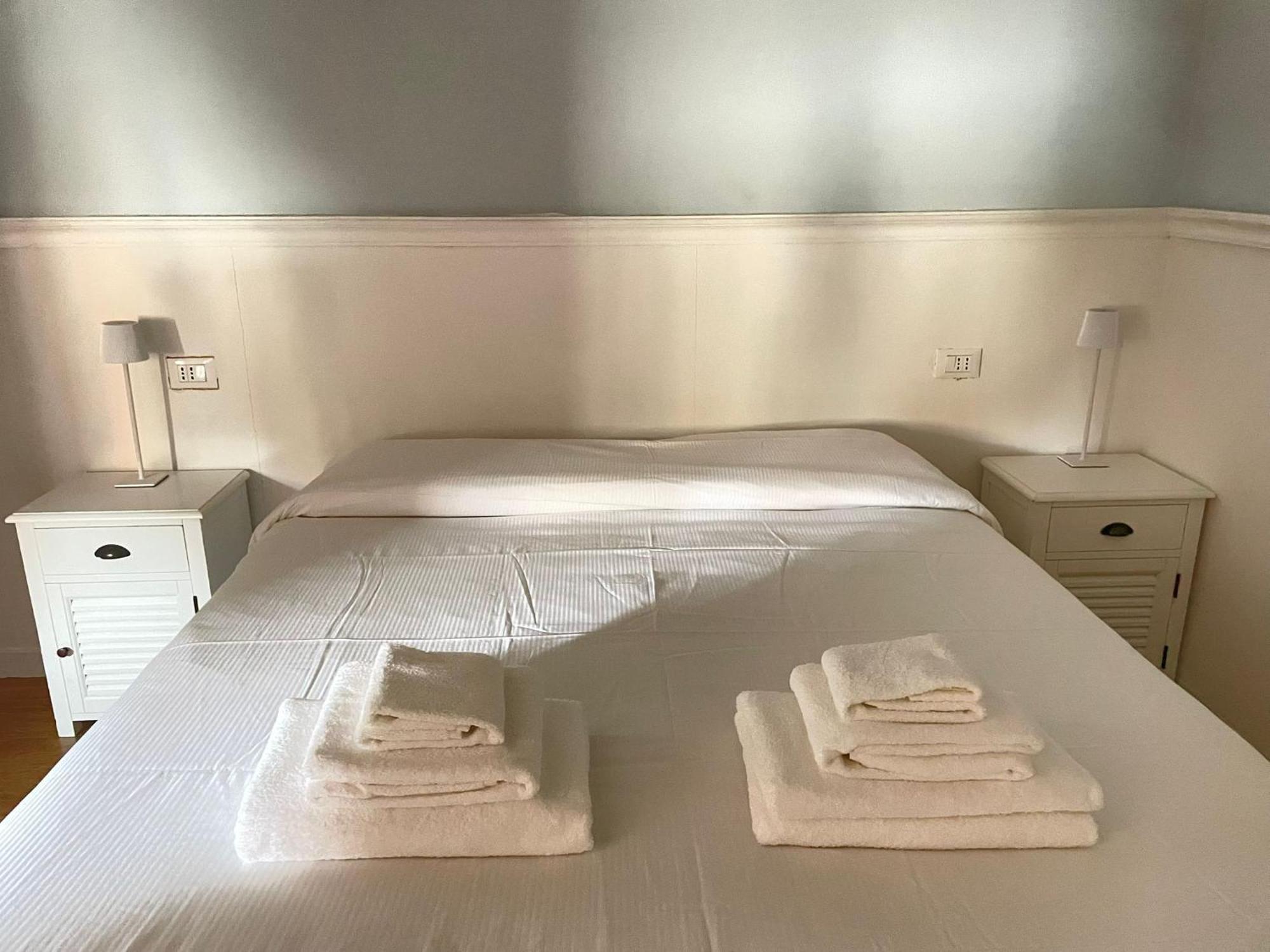 The First Colombo Brignole XX Settembre Apartment เจนัว ภายนอก รูปภาพ
